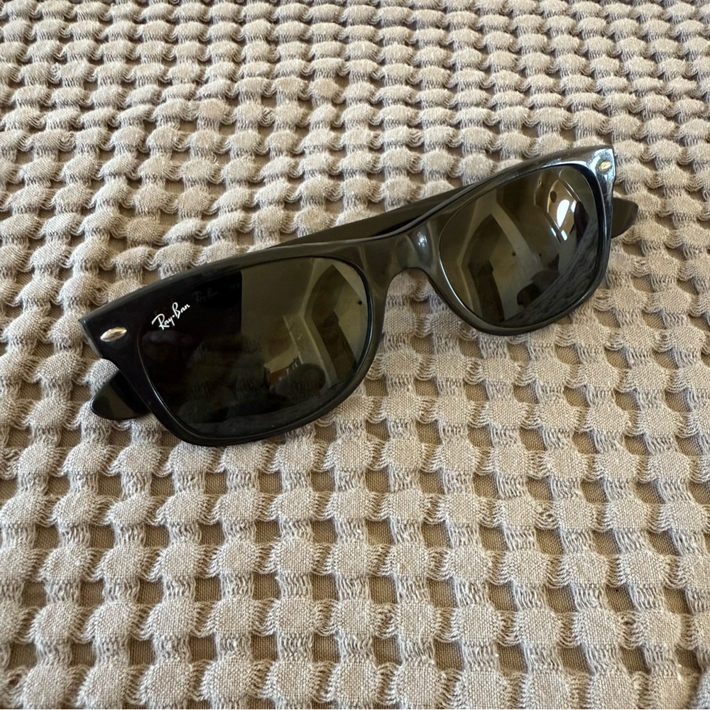 Ray-Ban New Wayfarer sunglasses black